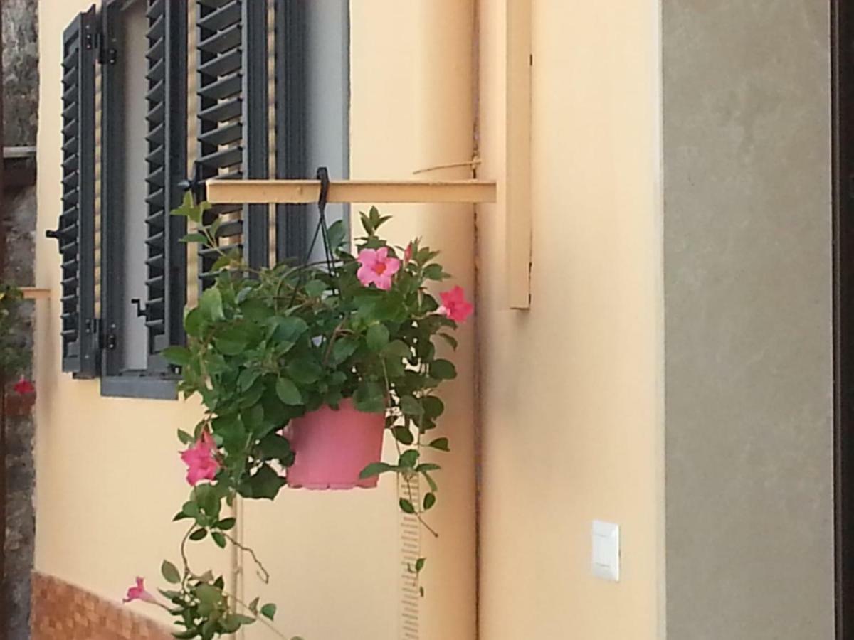 Casa Del Principe Apartment ออตตาวิอาโน ภายนอก รูปภาพ