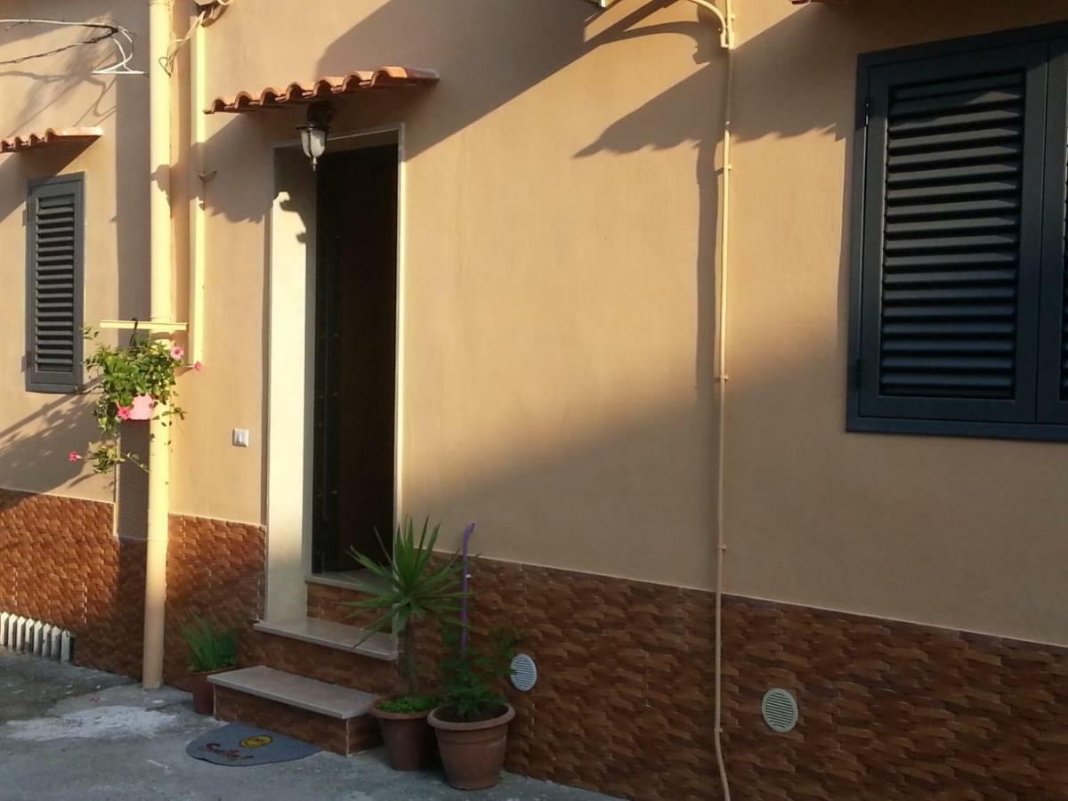 Casa Del Principe Apartment ออตตาวิอาโน ภายนอก รูปภาพ